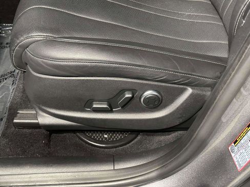 Used 2024 Genesis GV80 2.5T image 18