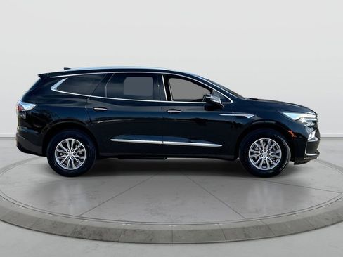 Used 2023 Buick Enclave Essence FWD image 9