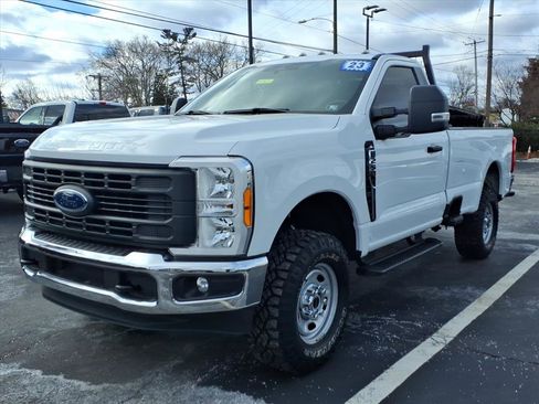 Used 2023 Ford F250 XL w/ XL Off-Road Package image 7