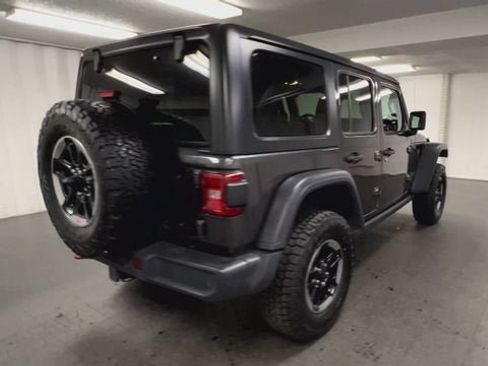 Used 2019 Jeep Wrangler Unlimited Rubicon w/ Dual Top Group AWD/4WD image 8
