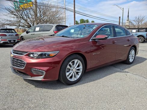 Used 2016 Chevrolet Malibu LT image 3
