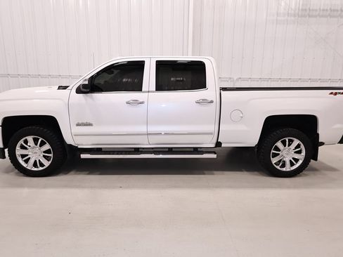 Used 2018 Chevrolet Silverado 1500 High Country AWD/4WD image 6