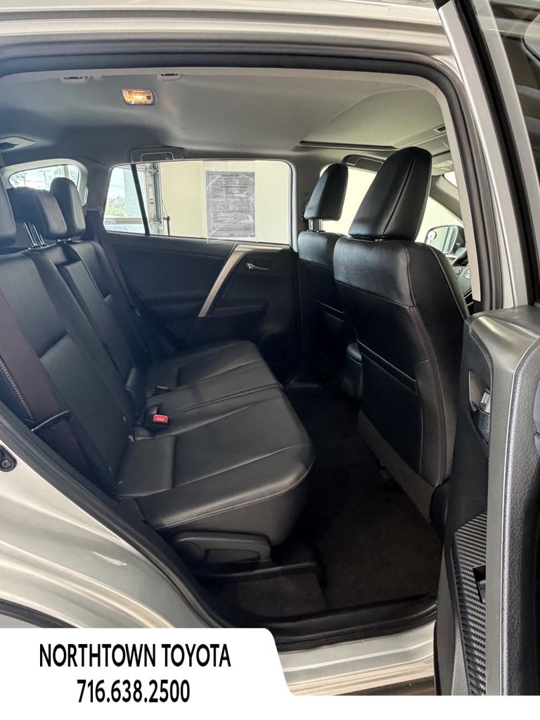 Used 2014 Toyota RAV4 Limited AWD/4WD image 9