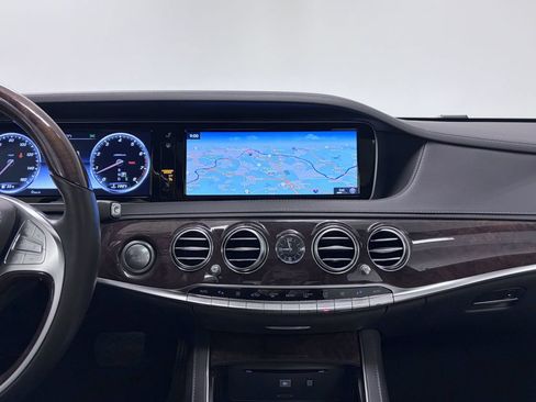 Used 2017 Mercedes-Benz S 550 4MATIC Sedan image 18