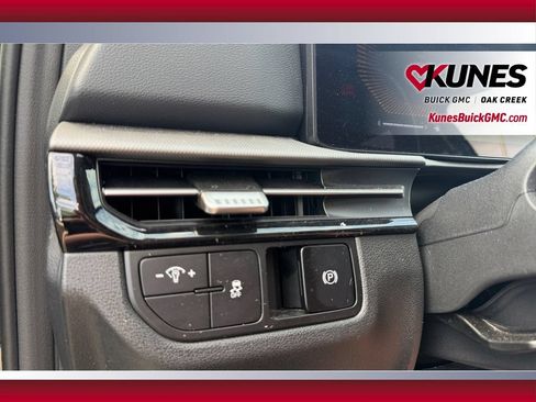 Used 2026 Kia Sportage LX FWD image 19