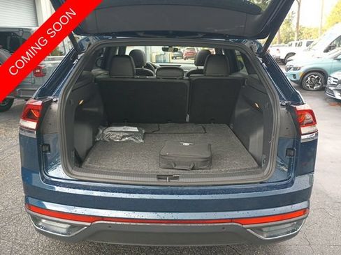 Used 2023 Volkswagen Atlas Cross Sport SE AWD/4WD image 13