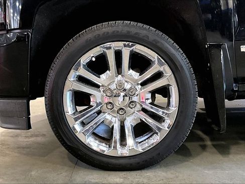 Used 2016 Chevrolet Silverado 1500 High Country AWD/4WD image 7