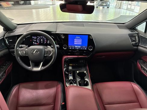 Certified 2024 Lexus NX 250 FWD image 22