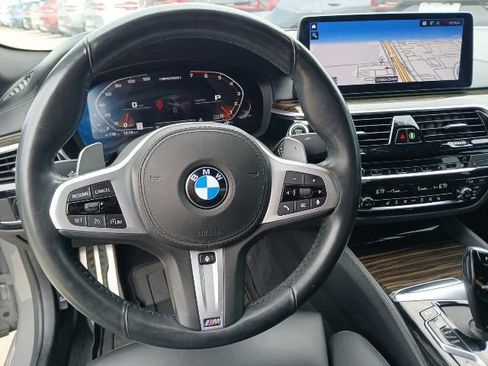 Used 2021 BMW M550i xDrive w/ Executive Package AWD/4WD image 19