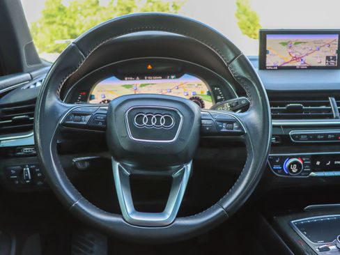 Used 2018 Audi Q7 3.0T Prestige w/ Prestige Package image 40