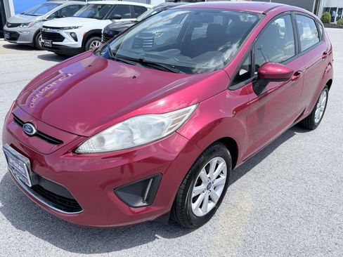 Used 2011 Ford Fiesta SE w/ 203A Rapid Spec Order Code FWD image 1