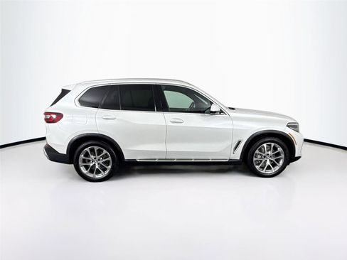 Used 2023 BMW X5 sDrive40i w/ Premium Package image 5