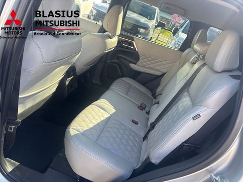 Used 2022 Mitsubishi Outlander SEL AWD/4WD image 29
