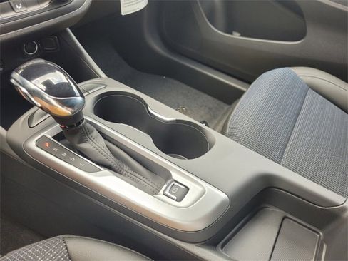 New 2025 Buick Envista Preferred image 21