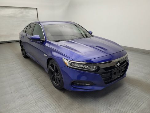 Used 2018 Honda Accord Sport image 13