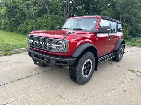 Certified 2021 Ford Bronco Badlands AWD/4WD image 8