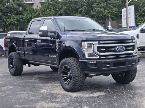 Used 2022 Ford F350 Platinum w/ Tremor Off-Road Package AWD/4WD image 3