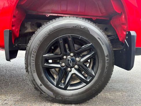 Used 2025 Chevrolet Silverado 1500 Custom Trail Boss w/ LPO, Dark Essentials Package AWD/4WD image 6