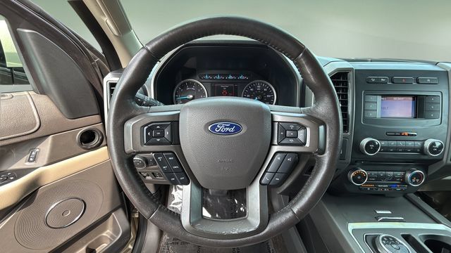 Used 2018 Ford Expedition Max XLT w/ Equipment Group 201A AWD/4WD image 12