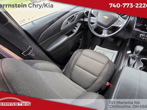 Used 2023 Chevrolet Traverse LT FWD image 10