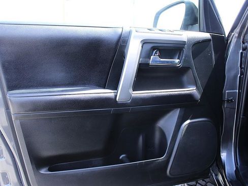 Used 2018 Toyota 4Runner SR5 image 11