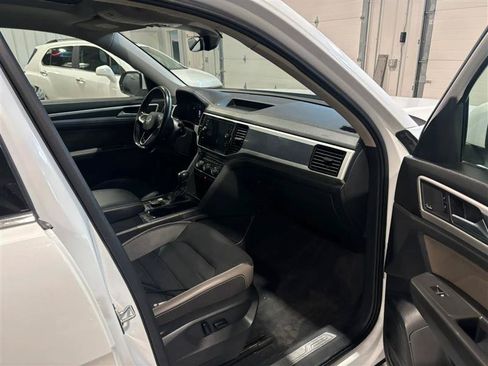 Used 2023 Volkswagen Atlas SEL Premium AWD/4WD image 11