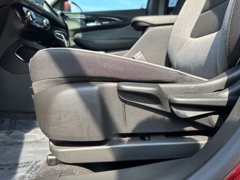 Used 2024 Chevrolet TrailBlazer LT w/ LT Cold Weather Package image 28