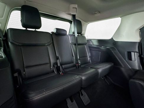 Used 2025 Ford Expedition Platinum AWD/4WD image 30