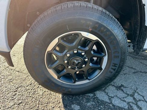 Used 2025 RAM 2500 Laramie image 9