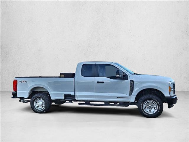 Used 2023 Ford F250 XL w/ XL Off-Road Package AWD/4WD image 4