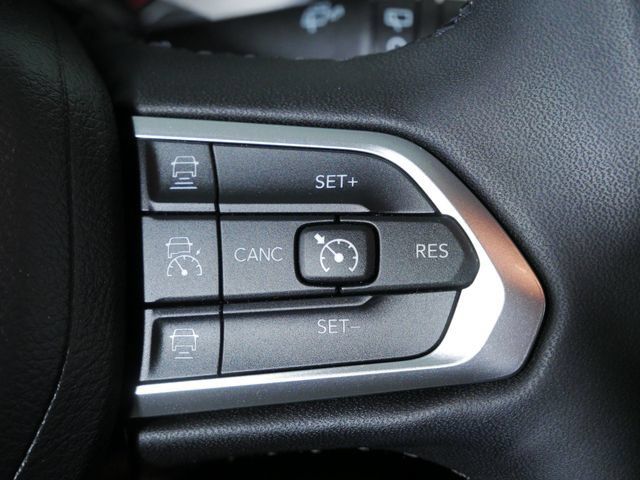 Certified 2023 Jeep Compass Limited w/ Sun and Sound Group AWD/4WD image 27