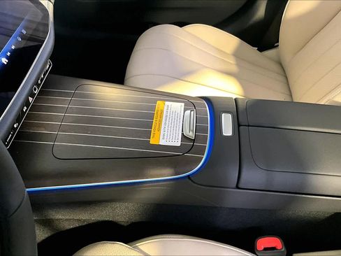 New 2026 Mercedes-Benz E 350 4MATIC Sedan image 10