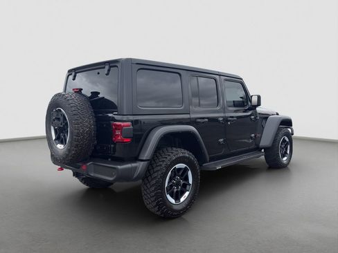 Used 2022 Jeep Wrangler Unlimited Rubicon w/ Cold Weather Group AWD/4WD image 6
