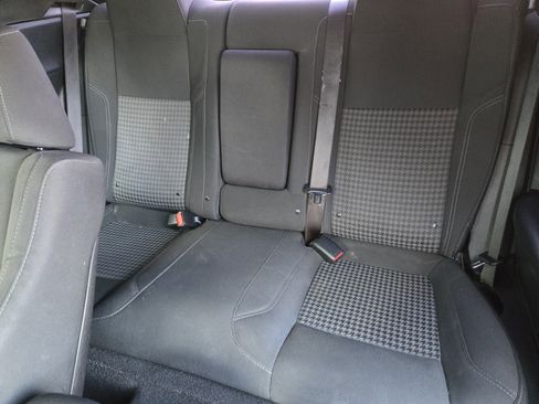 Used 2019 Dodge Challenger SXT image 8