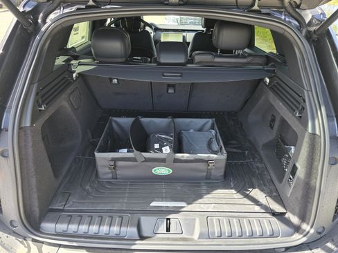 Used 2026 Land Rover Range Rover Sport SE AWD/4WD image 14
