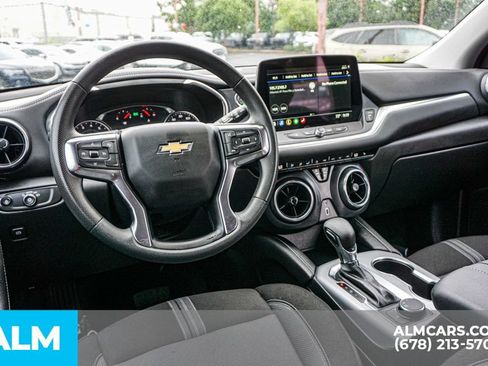 Used 2025 Chevrolet Blazer LT FWD image 27