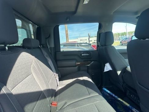 Certified 2022 GMC Sierra 2500 SLE w/ SLE Value Package; image 15