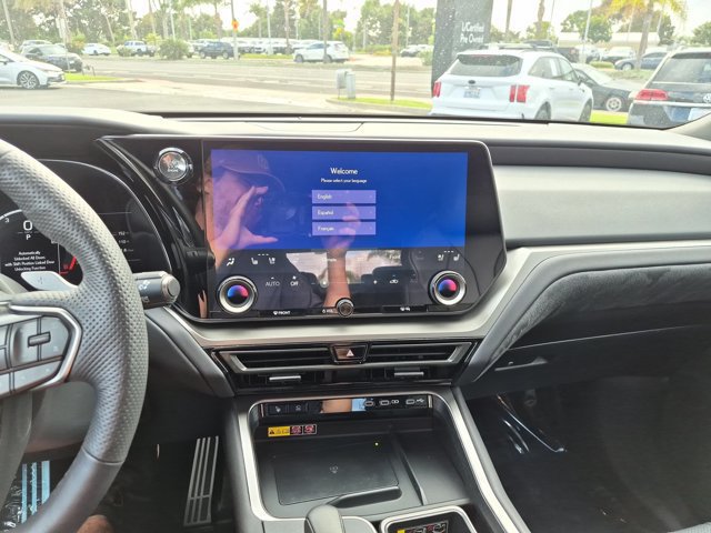 Used 2025 Lexus TX 350 AWD image 24