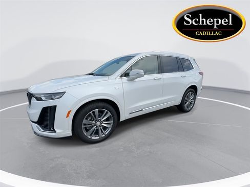 Certified 2024 Cadillac XT6 Premium Luxury AWD/4WD image 4