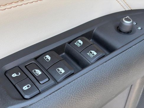 Used 2024 Jeep Compass Limited AWD/4WD image 21