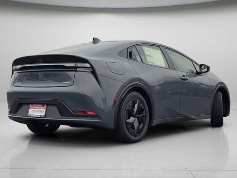 New 2026 Toyota Prius Plug-In Hybrid FWD image 22