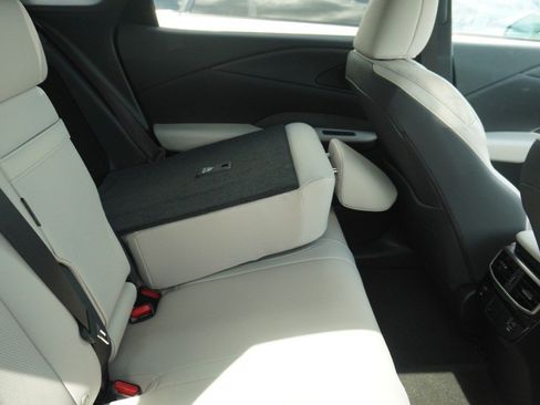 Used 2025 Lexus RX 350 Premium FWD image 11