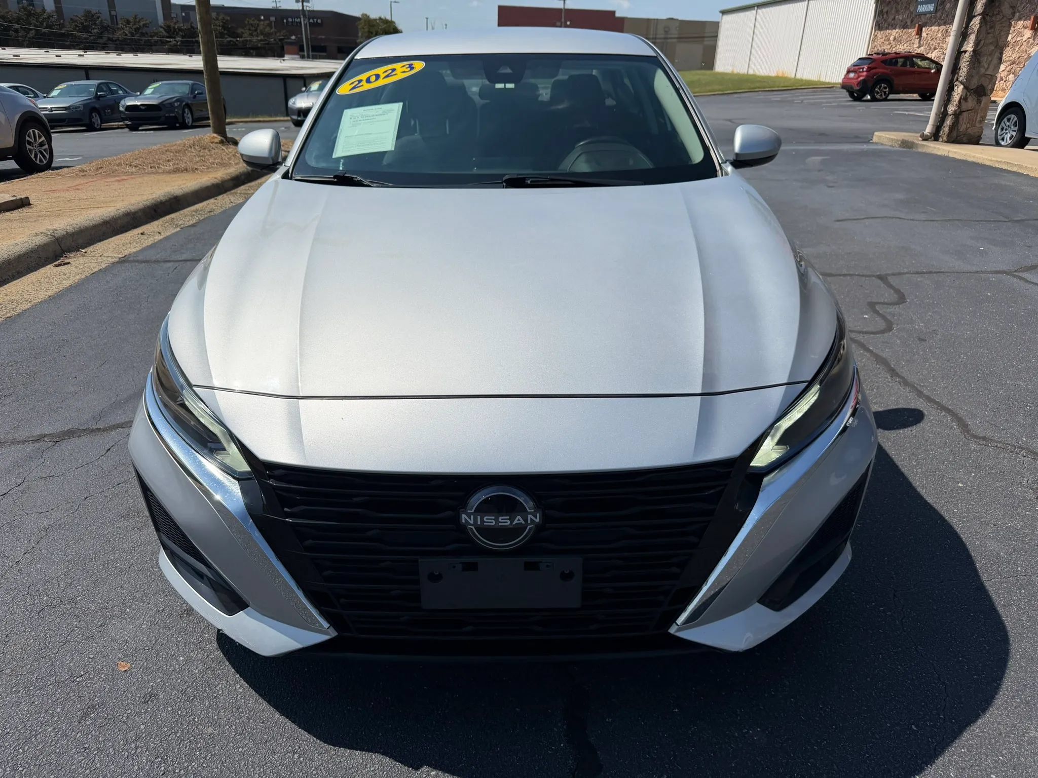 Used 2023 Nissan Altima 2.5 S FWD image 2