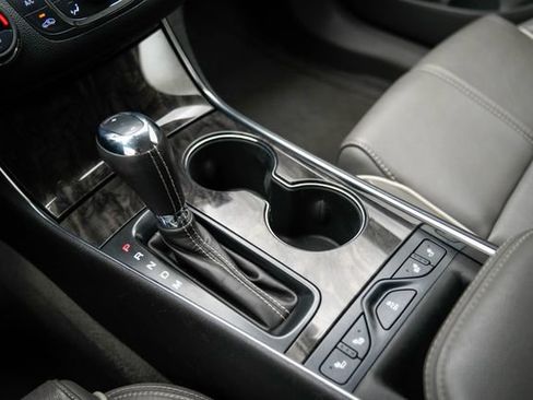 Used 2015 Chevrolet Impala LTZ FWD image 30