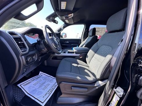 New 2026 RAM 1500 Express AWD/4WD image 23