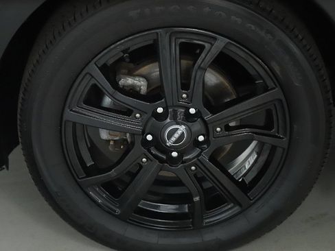Certified 2023 Nissan Kicks SR FWD image 38