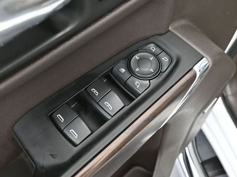 Used 2019 GMC Sierra 1500 SLT w/ SLT Premium Package image 23