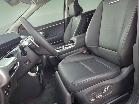 New 2026 Hyundai Ioniq 9 Limited w/ Tow & Go Package image 12