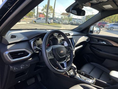 Used 2023 Chevrolet TrailBlazer ACTIV w/ Technology Package image 10