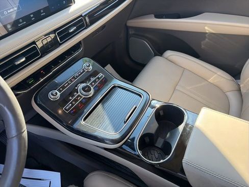 Used 2023 Lincoln Nautilus Reserve w/ Equipment Group 202A image 29
